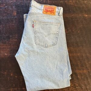 Levi's Classic Light Blue Straight Jeans